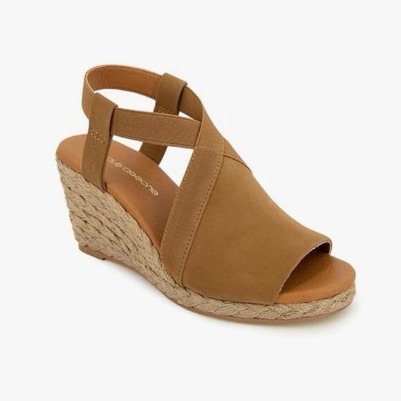 Andrea‎ Assous NWOT Nalik Wedge Sandal